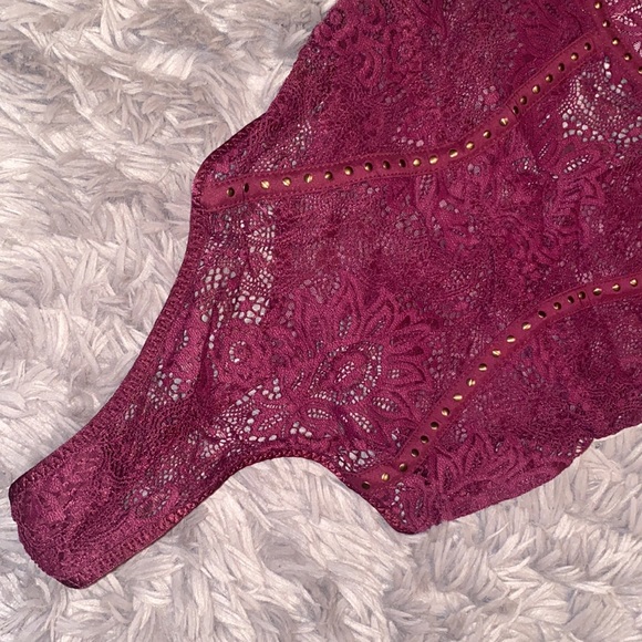 NWT Victoria's Secret Sheer Bodysuit - Picture 3 of 6